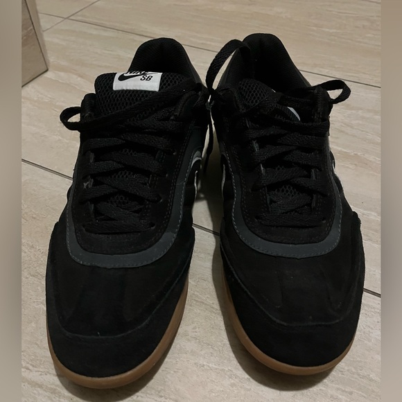 Nike SB Runners - Picture 2 of 4